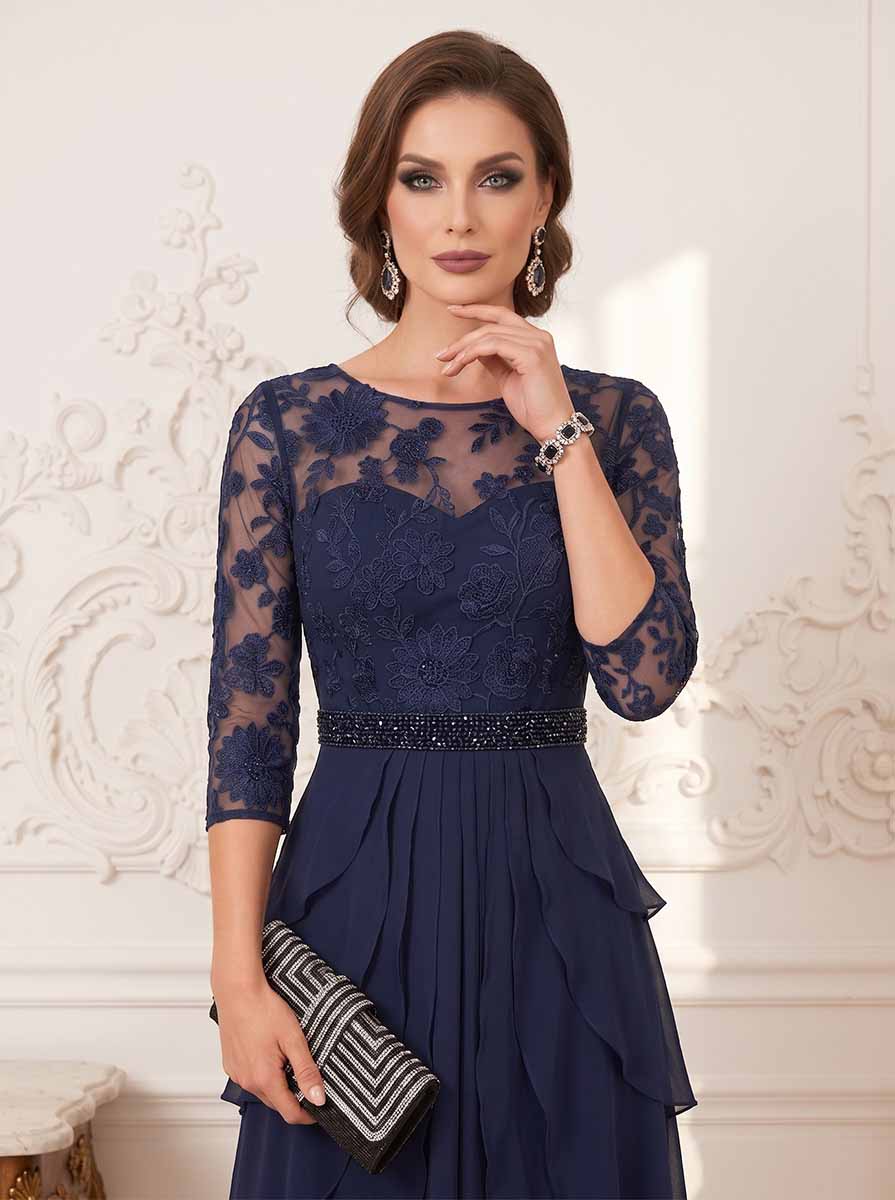 A-Line/Princess 3/4 Sleeves Scoop Floor-Length Mother Of The Bride Dresses With Appliques & Lace