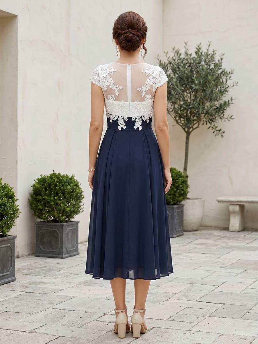 A-Line/Princess V-Neck Short Sleeves Tea-length Mother of the Bride Dresses with Applique & Pleats