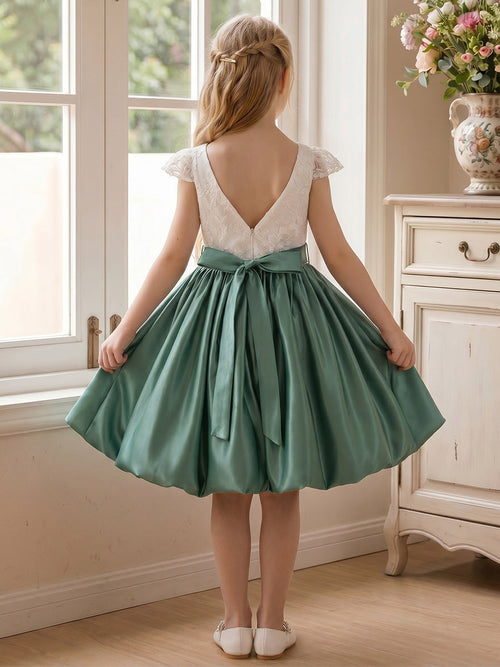 A-Line/Princess Scoop Short Sleeves Knee-Length Flower Girl Dresses With Belt & Bowknot